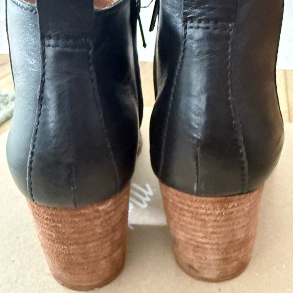 Madewell Brenner Leather Ankle Boots in True Black - Picture 4 of 6